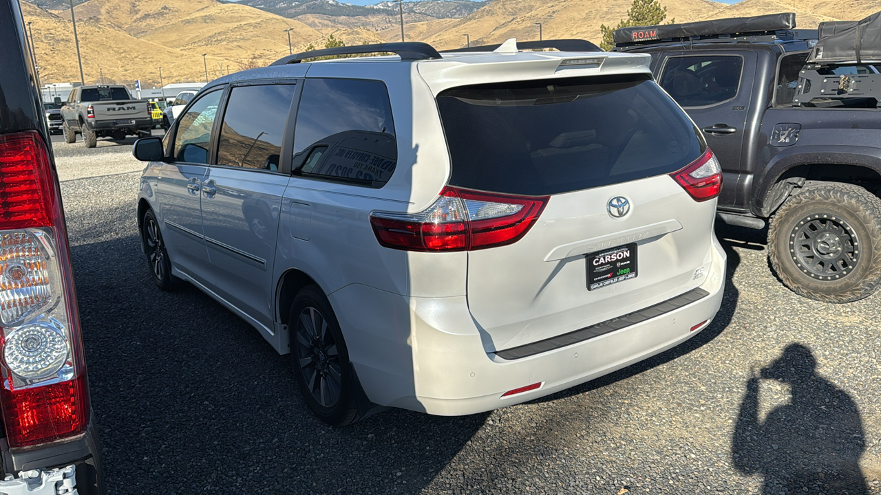 2019 Toyota Sienna XLE Premium 7 Passenger 6