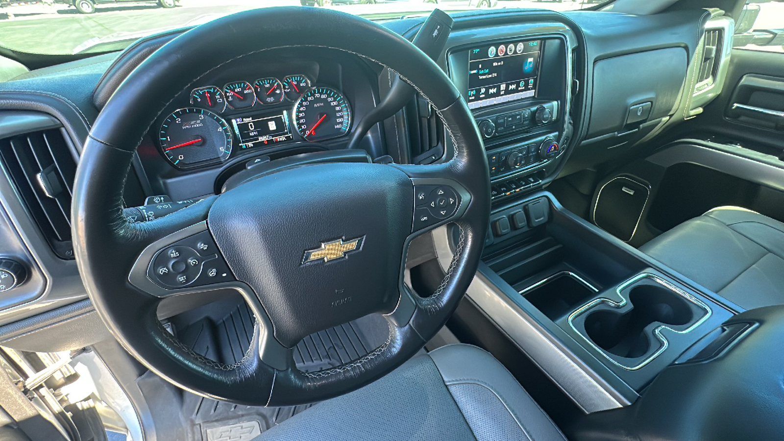 2018 Chevrolet Silverado 3500HD LTZ 48