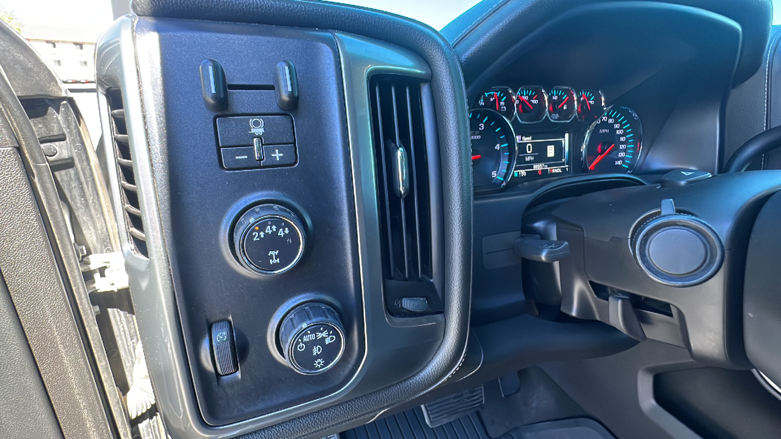 2018 Chevrolet Silverado 3500HD LTZ 49