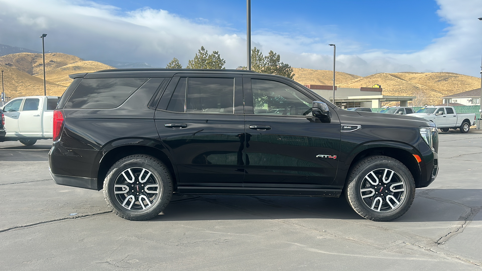 2021 GMC Yukon AT4 2