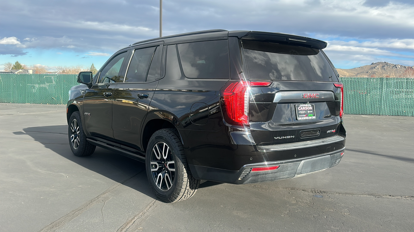 2021 GMC Yukon AT4 5