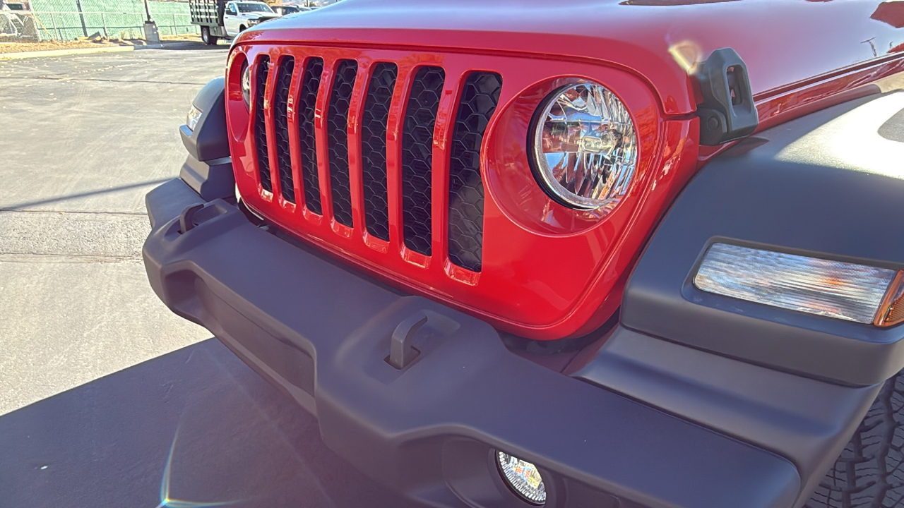 2024 Jeep Wrangler Sport 9