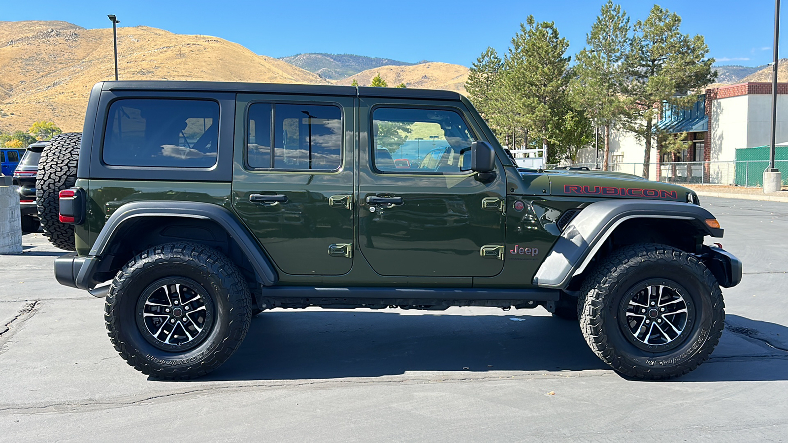 2024 Jeep Wrangler Rubicon 2