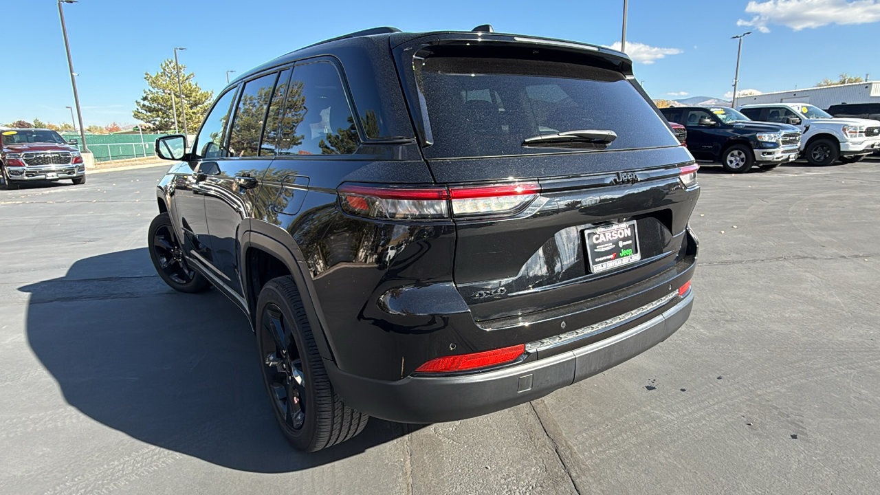 2023 Jeep Grand Cherokee Laredo 5