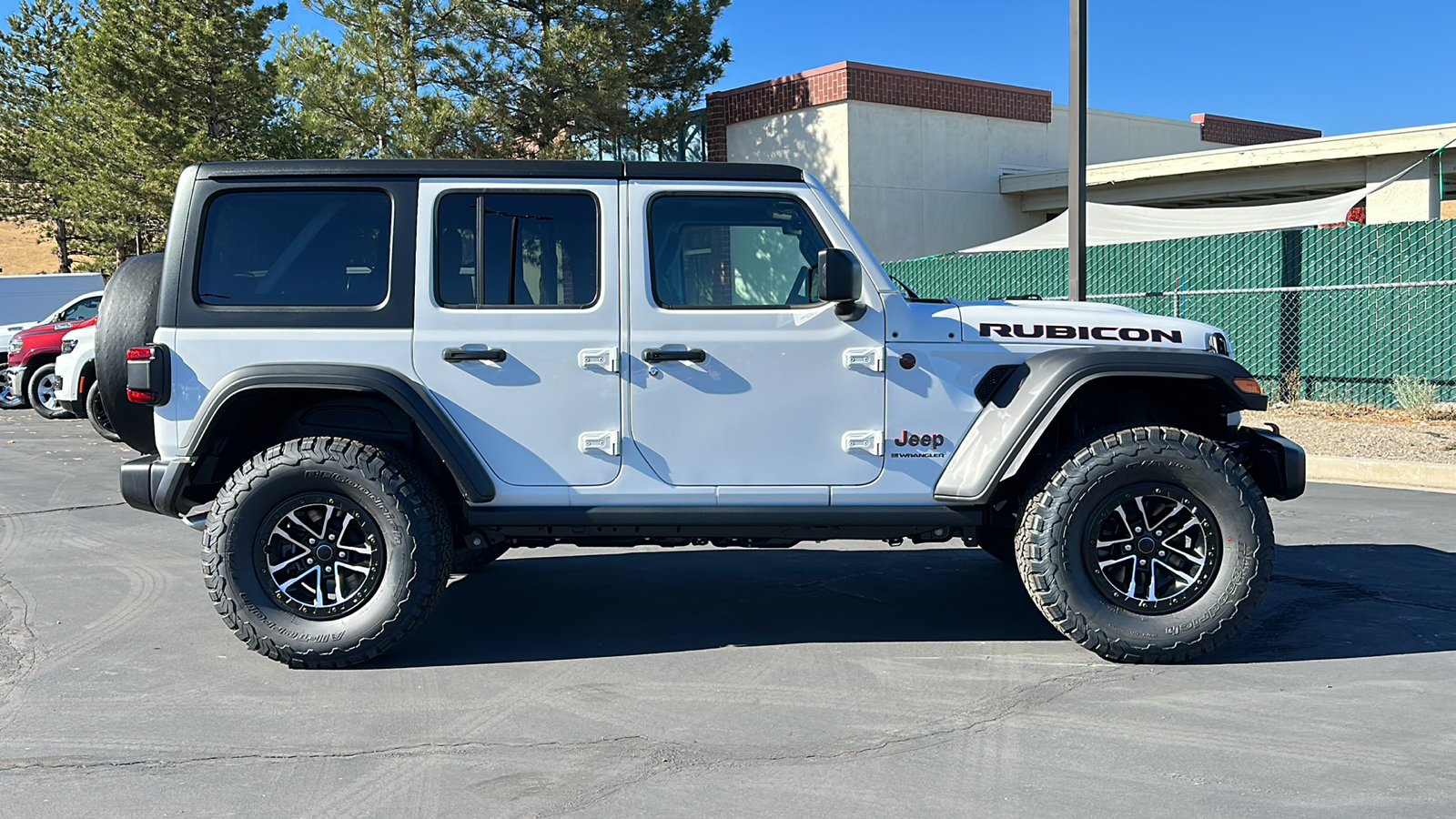 2024 Jeep Wrangler 4-DOOR RUBICON 2