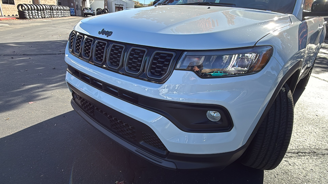 2025 Jeep Compass LATITUDE 4X4 9