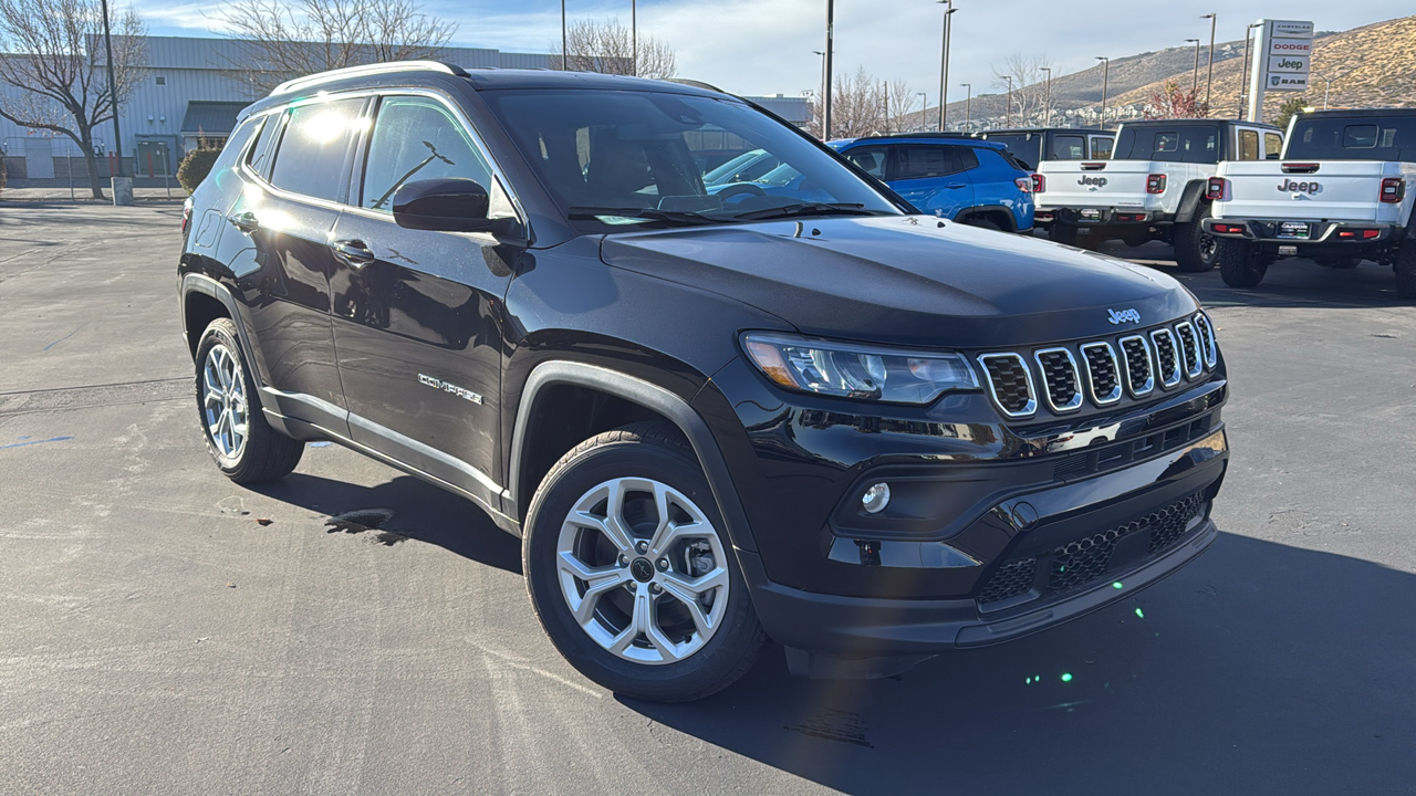 2025 Jeep Compass LATITUDE 4X4 1