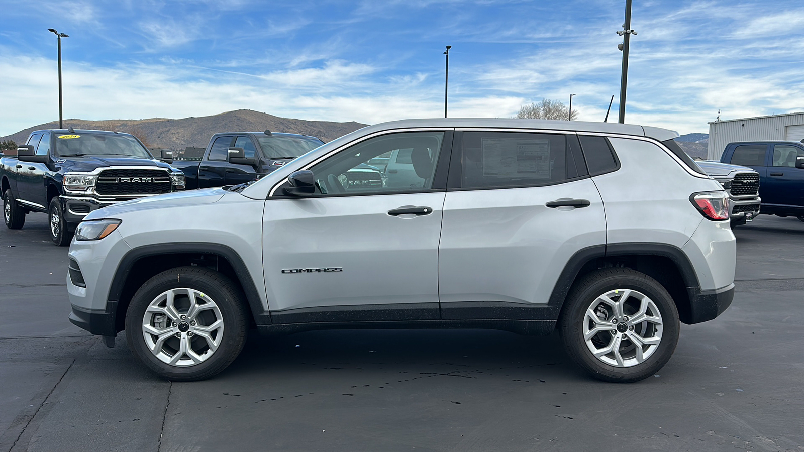 2025 Jeep Compass SPORT 4X4 6