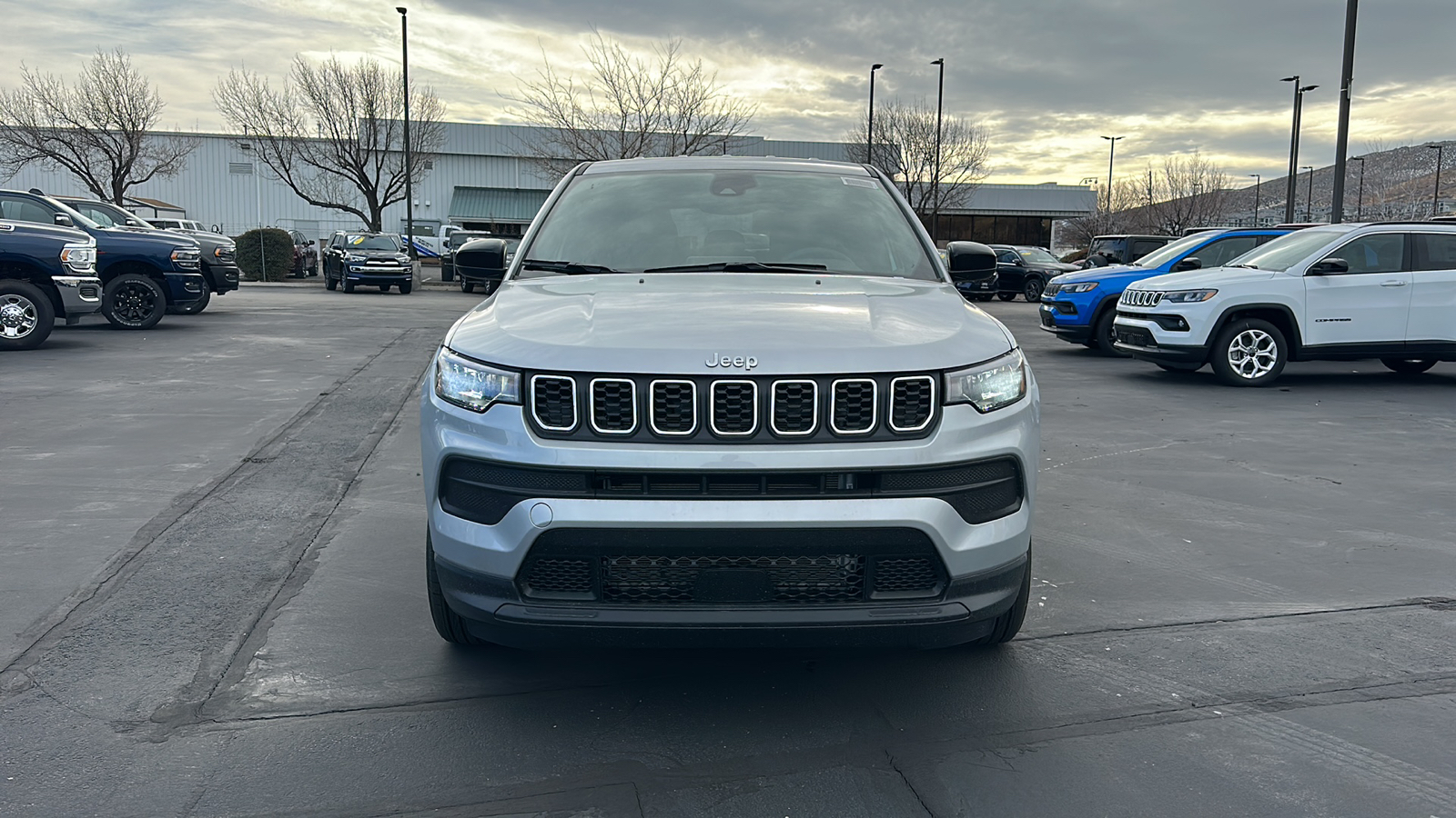 2025 Jeep Compass SPORT 4X4 8