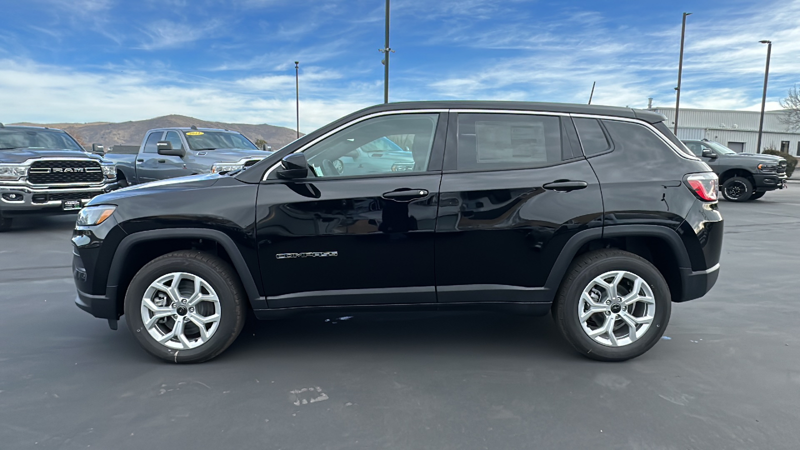 2025 Jeep Compass SPORT 4X4 6