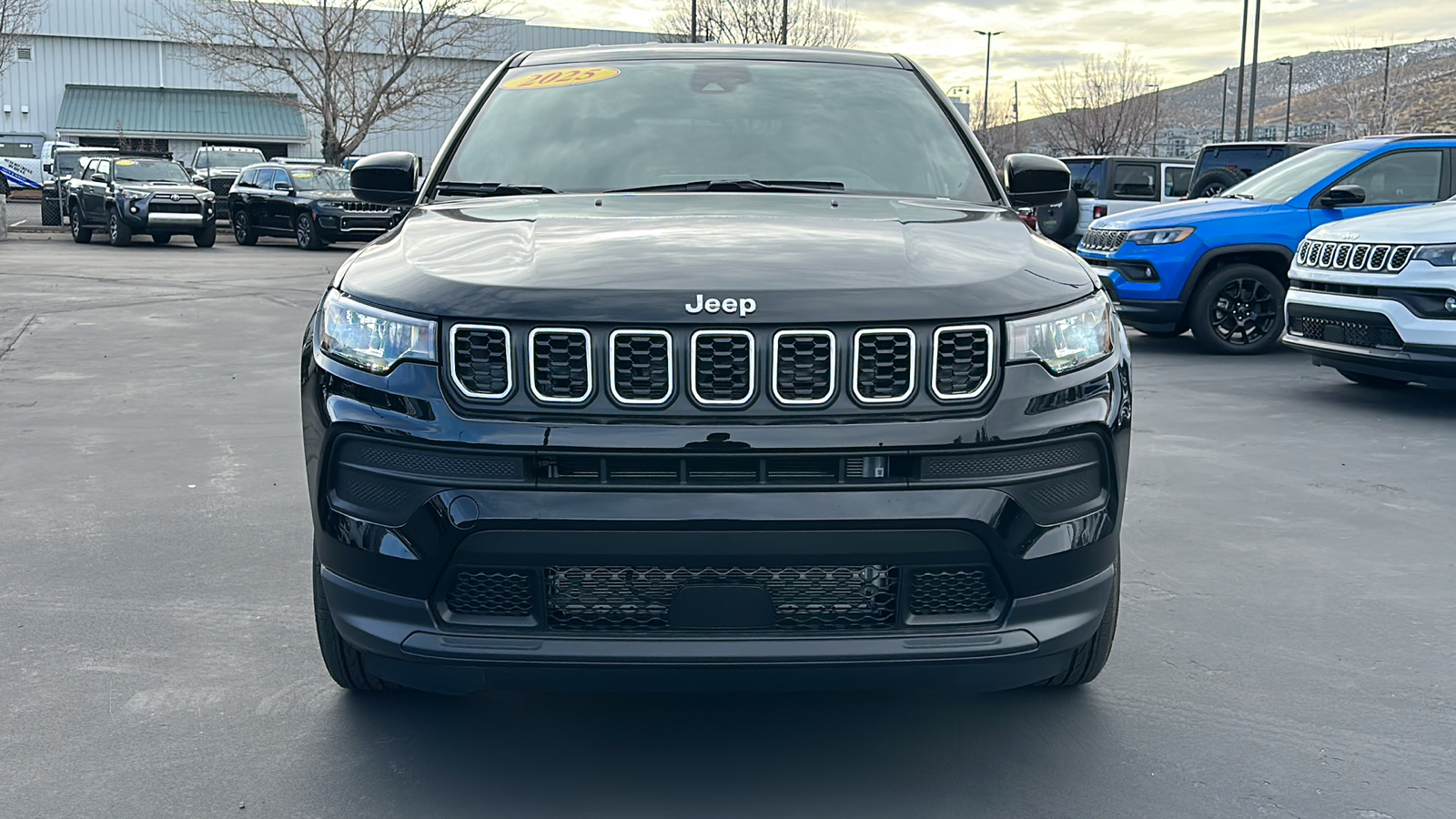 2025 Jeep Compass SPORT 4X4 8