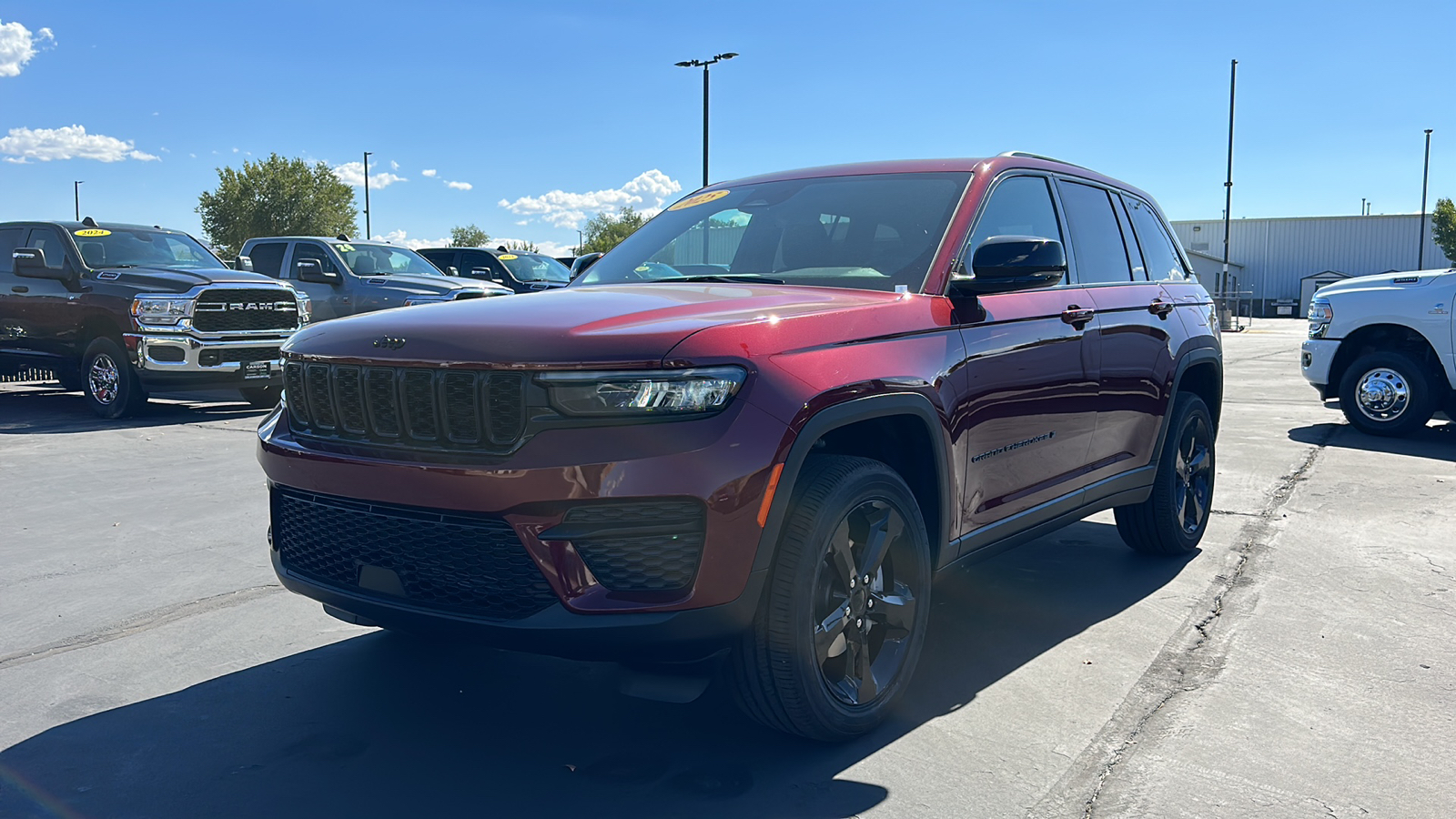 2025 Jeep Grand Cherokee ALTITUDE X 4X4 7