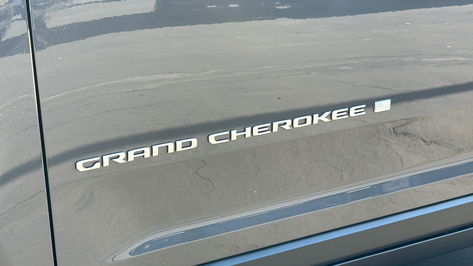 2025 Jeep Grand Cherokee LAREDO 4X4 12