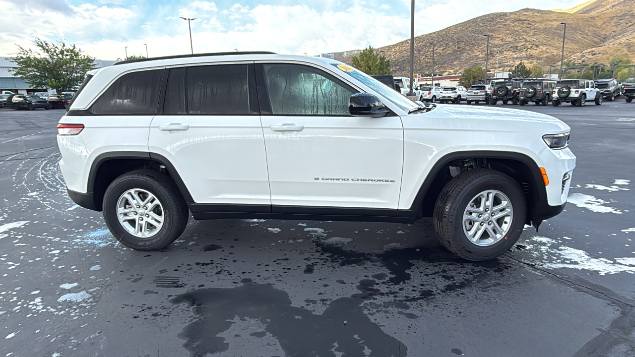 2025 Jeep Grand Cherokee LAREDO 4X4 2