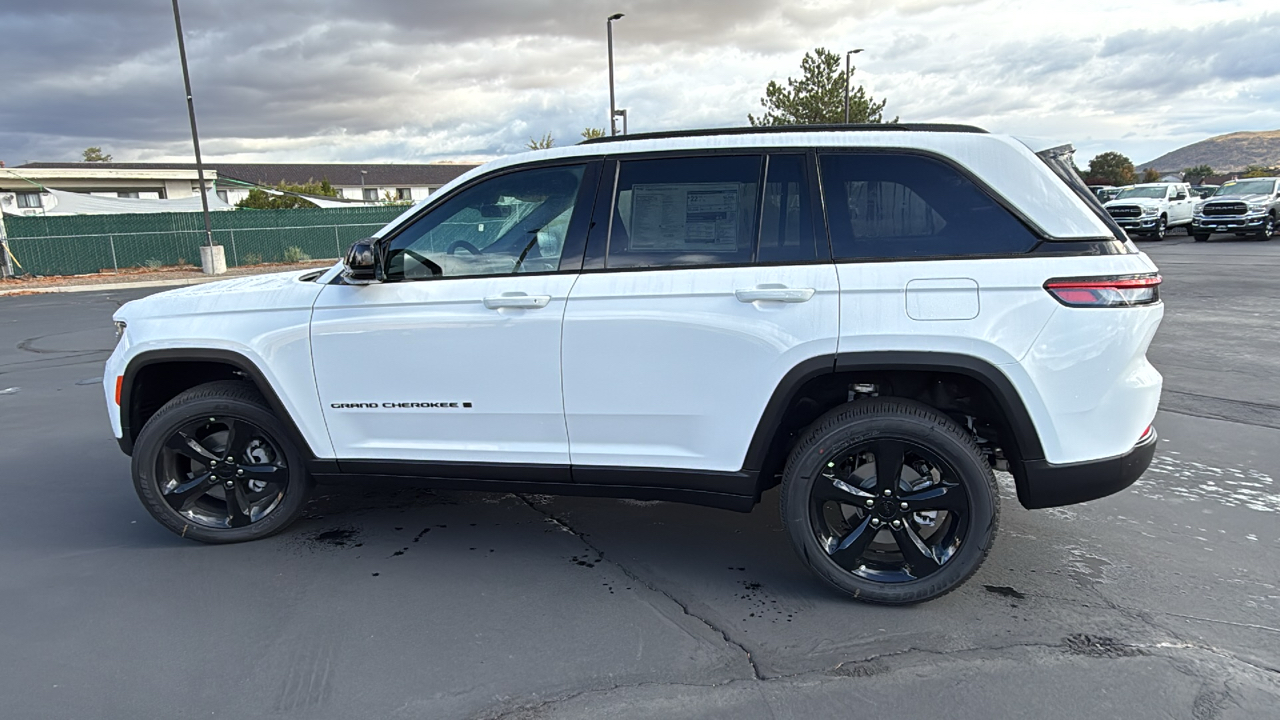 2025 Jeep Grand Cherokee ALTITUDE X 4X4 6