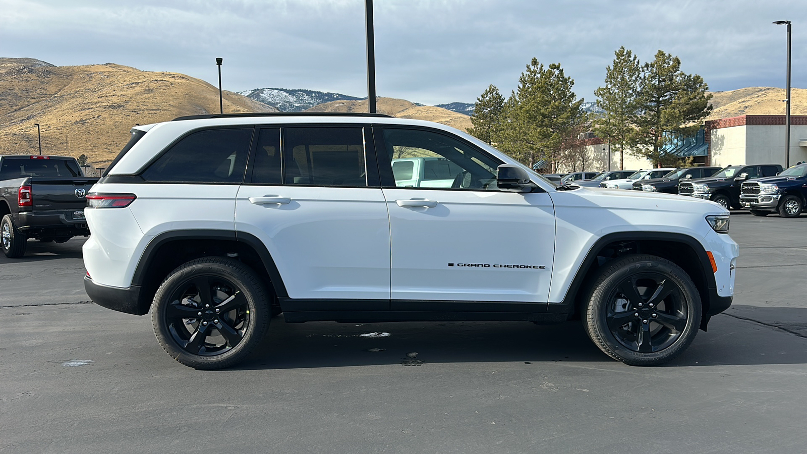 2025 Jeep Grand Cherokee LIMITED 4X4 2