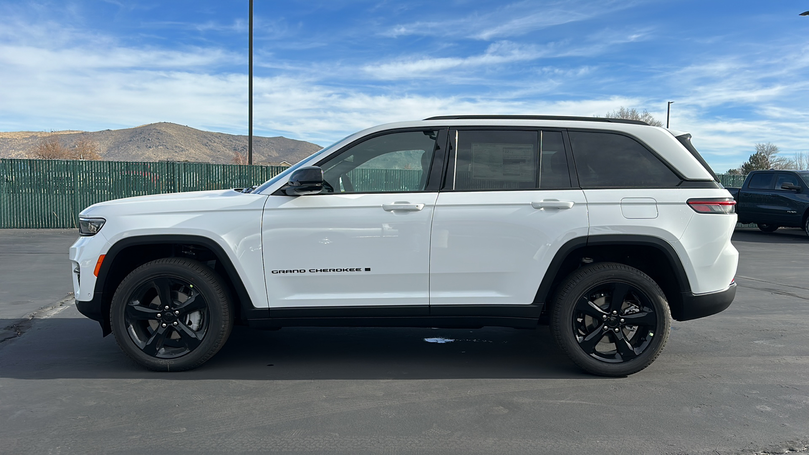 2025 Jeep Grand Cherokee LIMITED 4X4 6