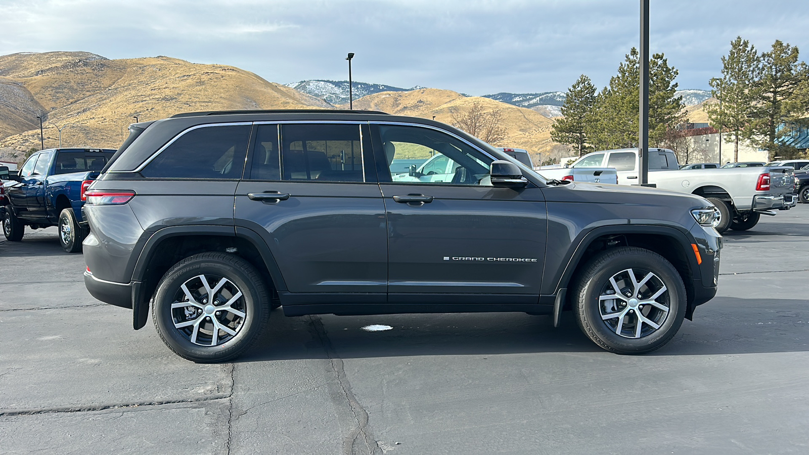 2025 Jeep Grand Cherokee LIMITED 4X4 2