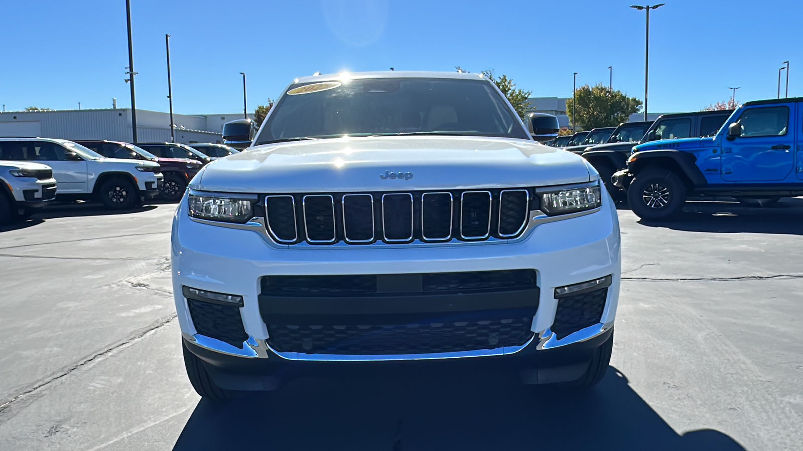 2025 Jeep Grand Cherokee L LIMITED 4X4 8