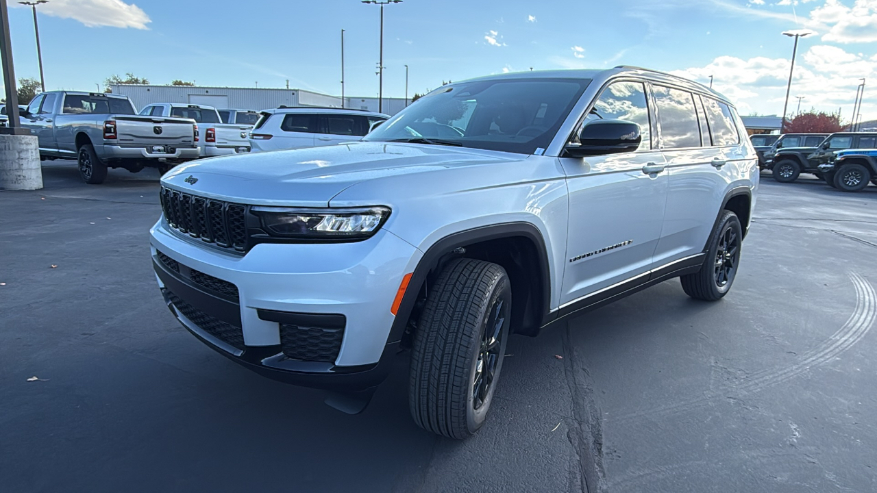 2025 Jeep Grand Cherokee L ALTITUDE X 4X4 7