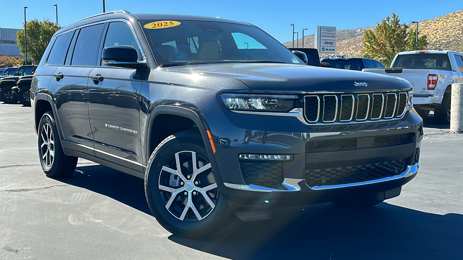 2025 Jeep Grand Cherokee L LIMITED 4X4 1