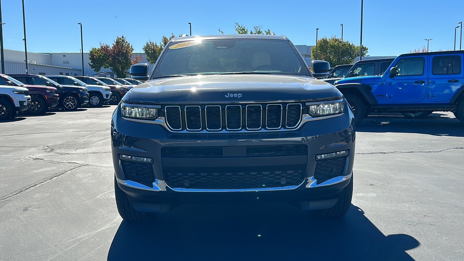 2025 Jeep Grand Cherokee L LIMITED 4X4 8