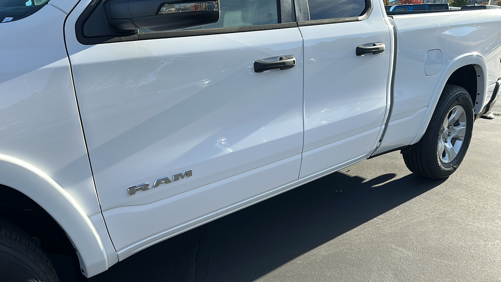 2025 Ram 1500 BIG HORN QUAD CAB 4X4 64 BOX 12