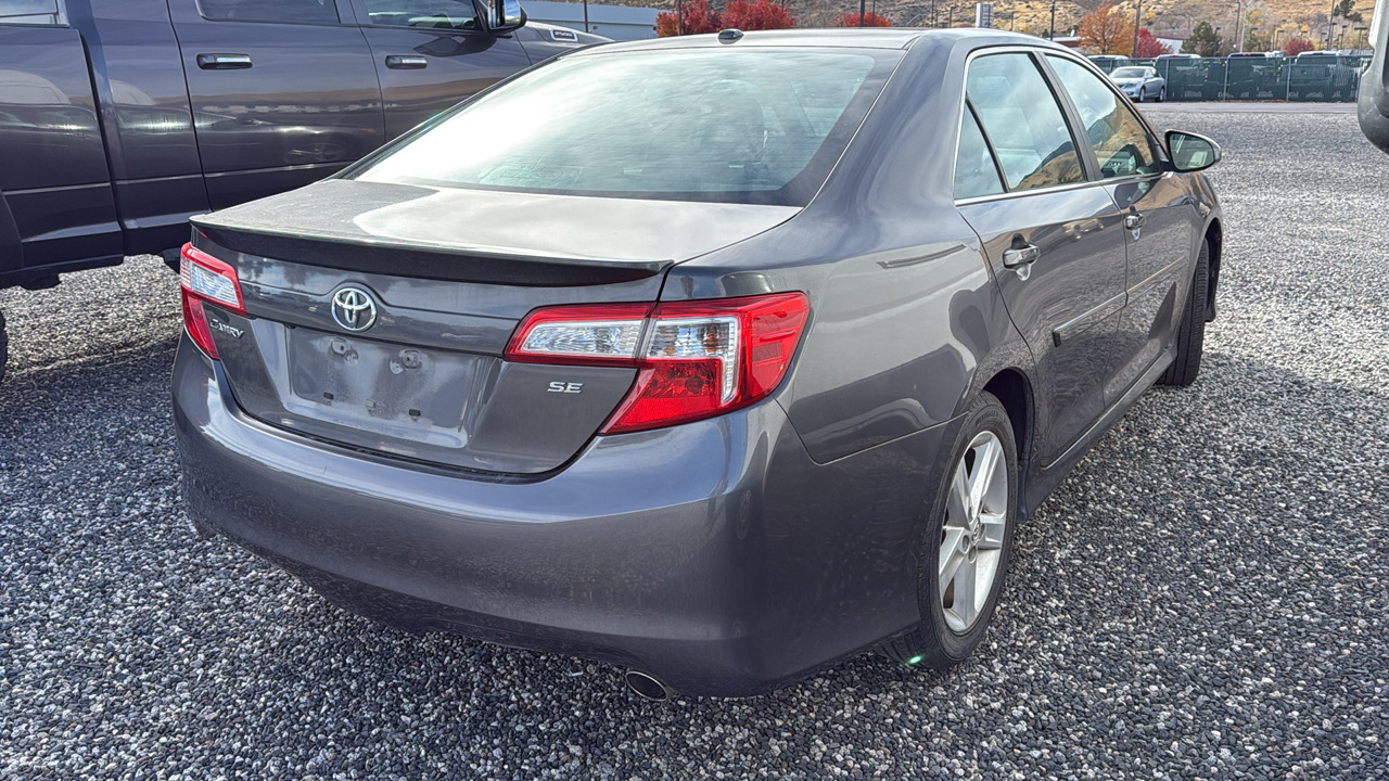 2014 Toyota Camry SE 5