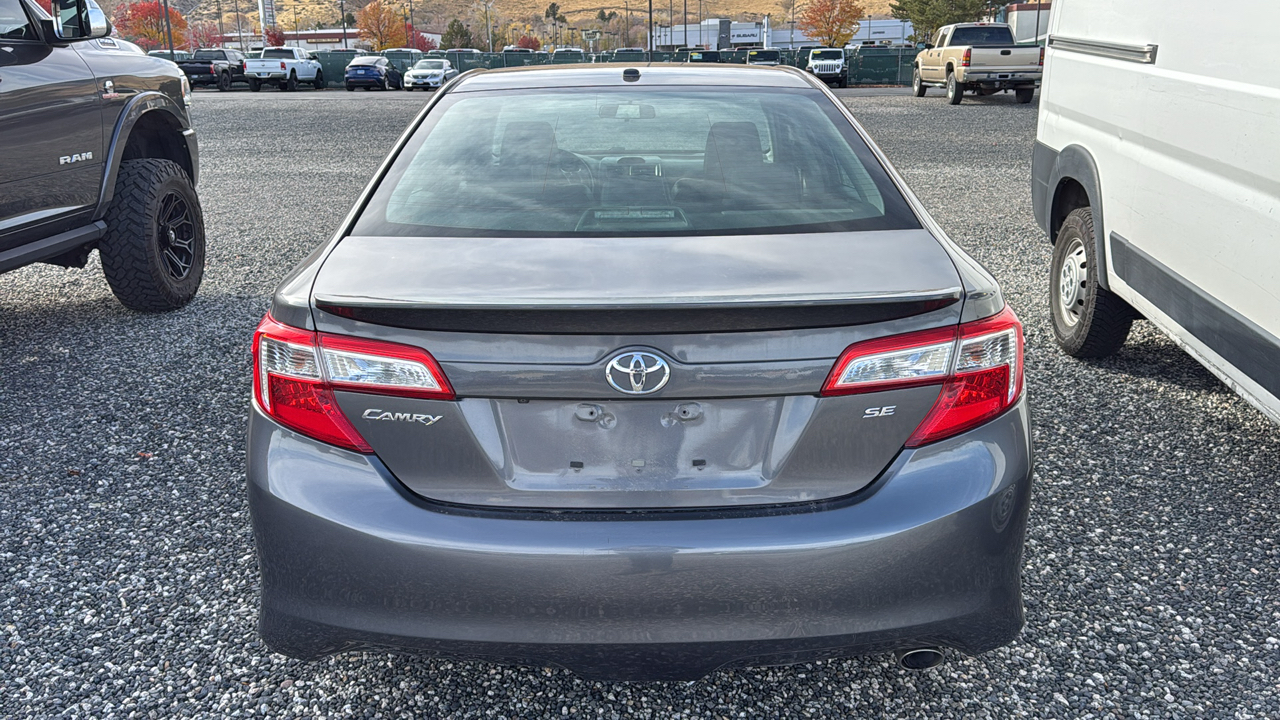 2014 Toyota Camry SE 6