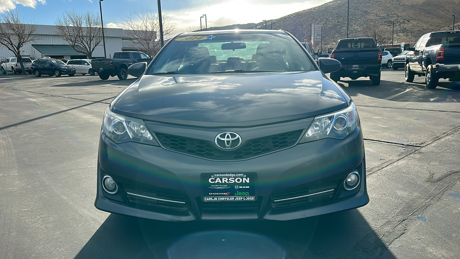 2014 Toyota Camry SE 8