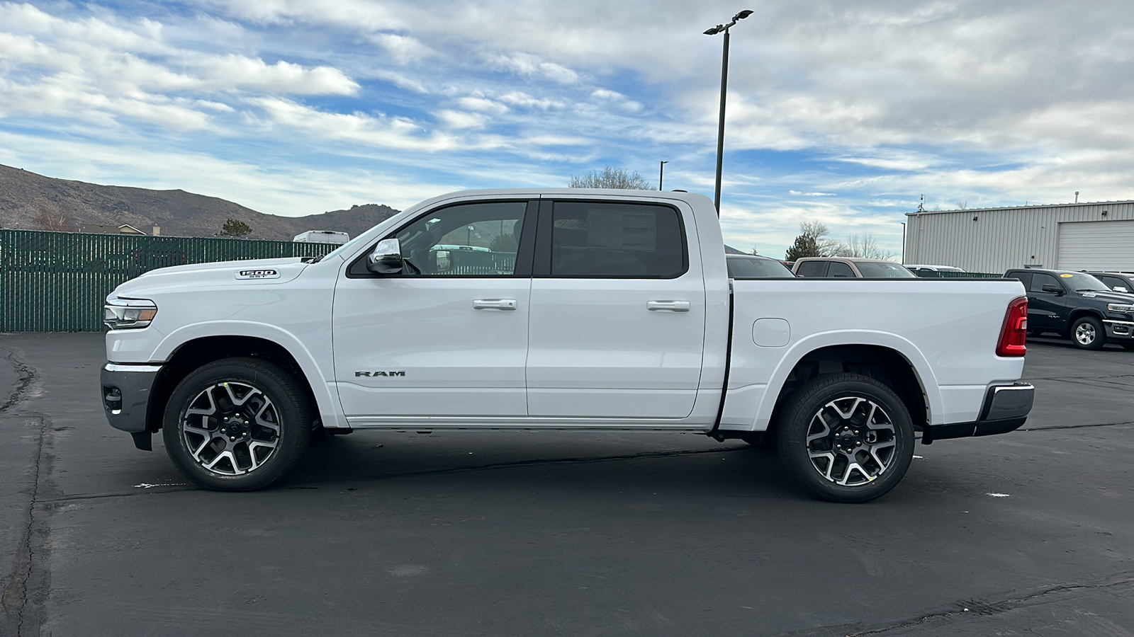 2025 Ram 1500 LARAMIE CREW CAB 4X4 57 BOX 6