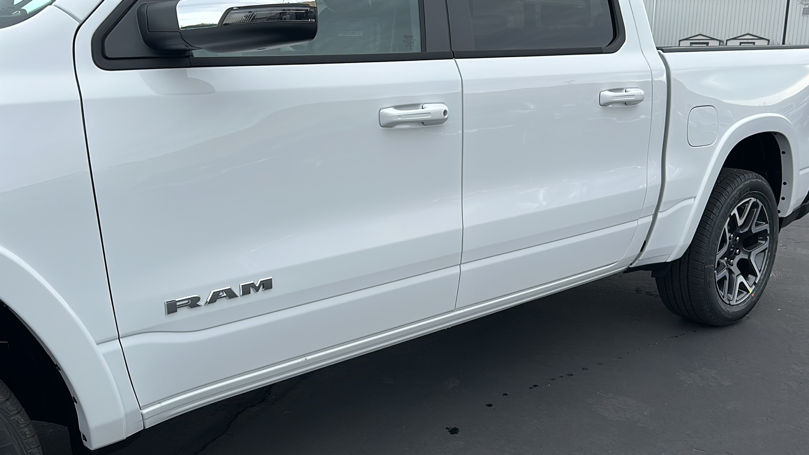 2025 Ram 1500 LARAMIE CREW CAB 4X4 57 BOX 14