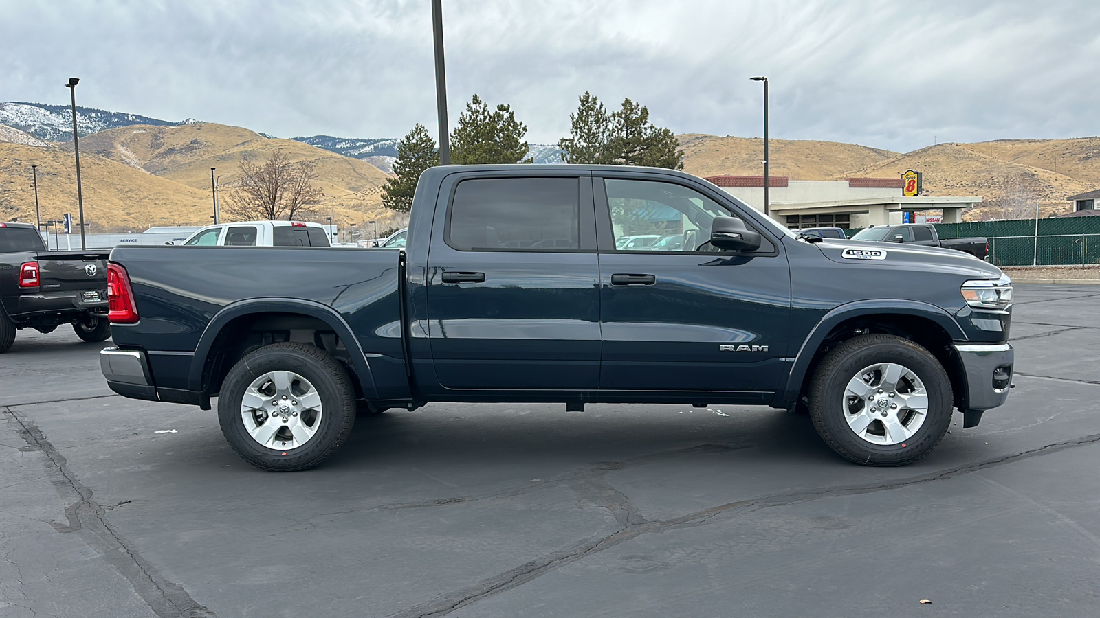 2025 Ram 1500 BIG HORN CREW CAB 4X4 57 BOX 2