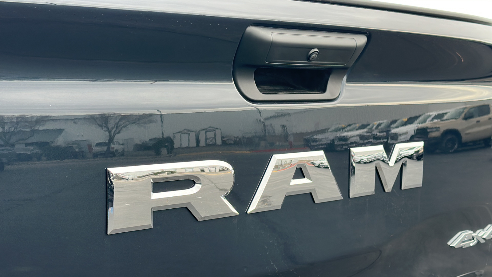 2025 Ram 1500 BIG HORN CREW CAB 4X4 57 BOX 17