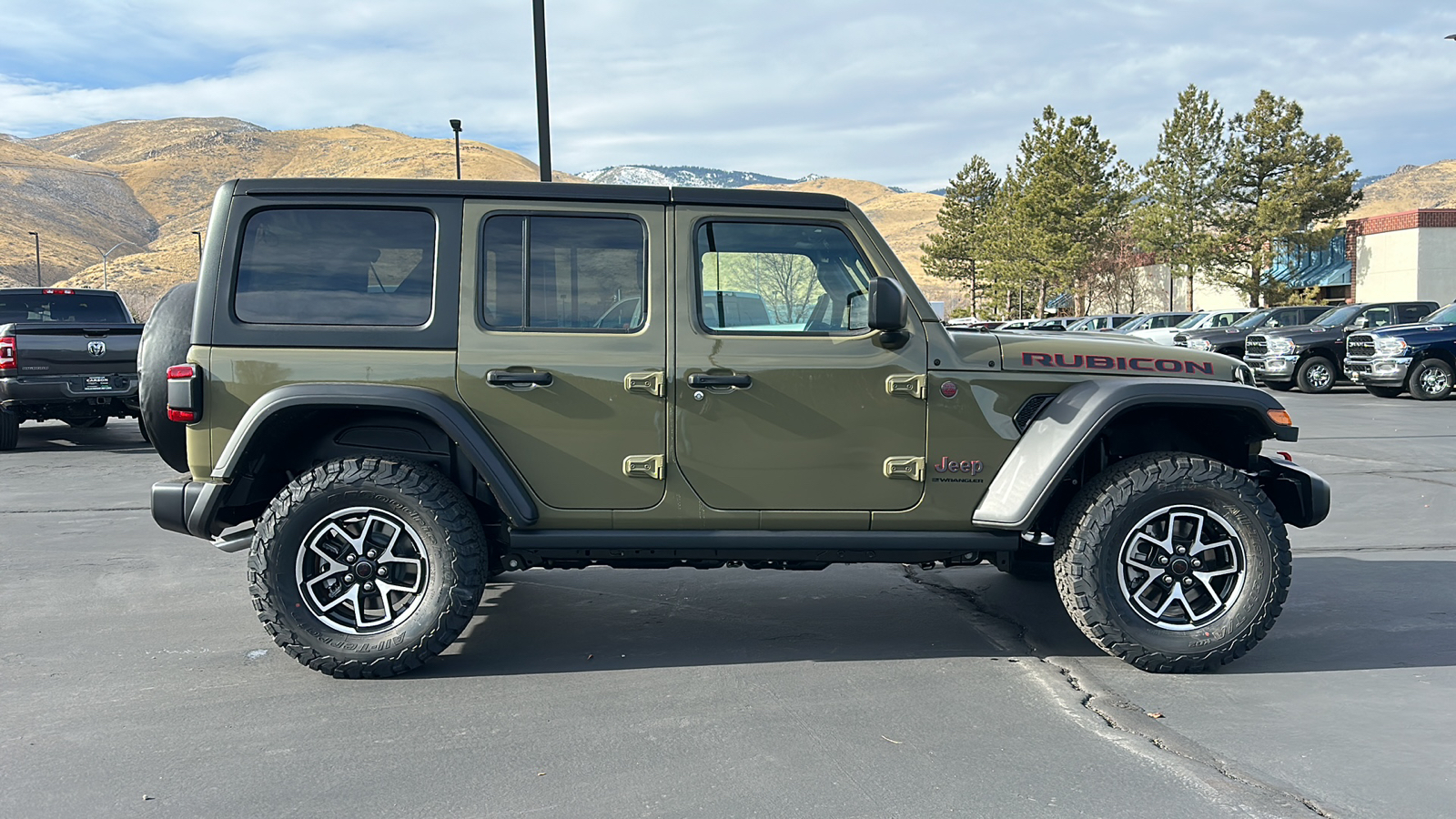 2025 Jeep Wrangler 4-DOOR RUBICON 2