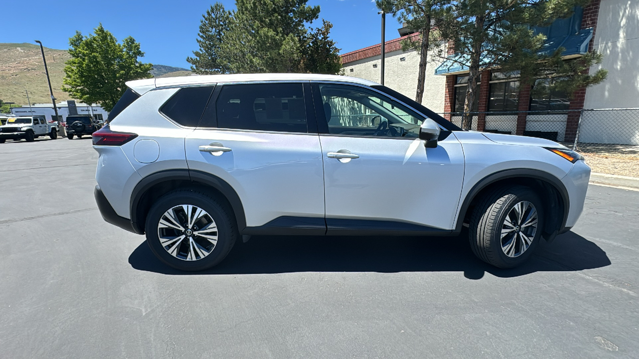 2021 Nissan Rogue SV 2