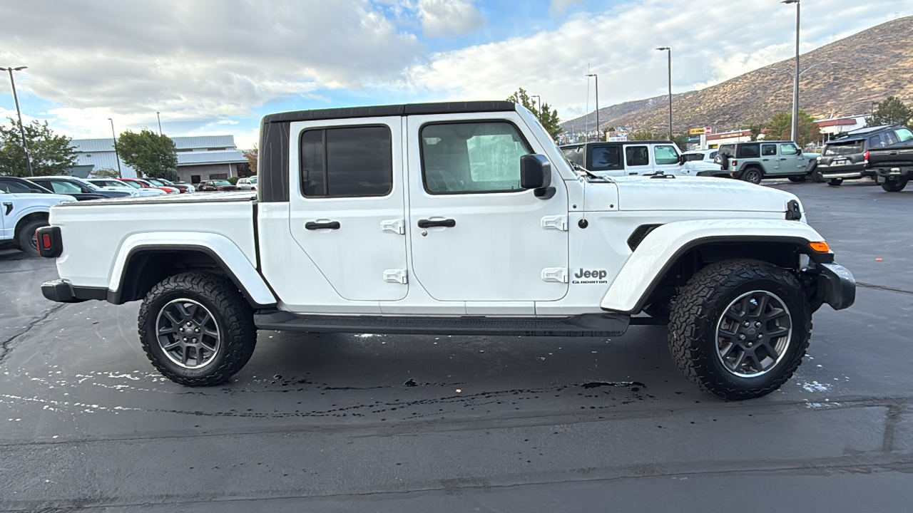 2022 Jeep Gladiator Overland 2