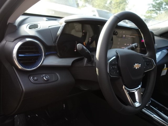 2025 Chevrolet Trax LT 15