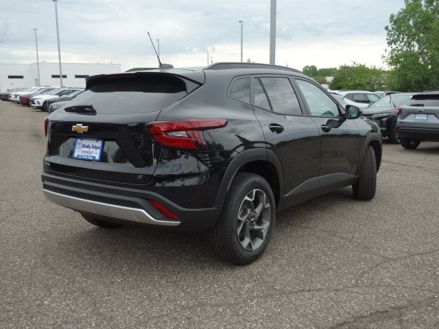 2025 Chevrolet Trax LT 12