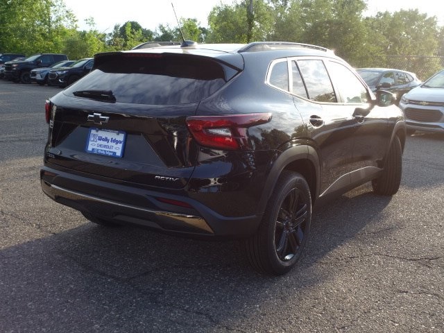 2025 Chevrolet Trax ACTIV 12