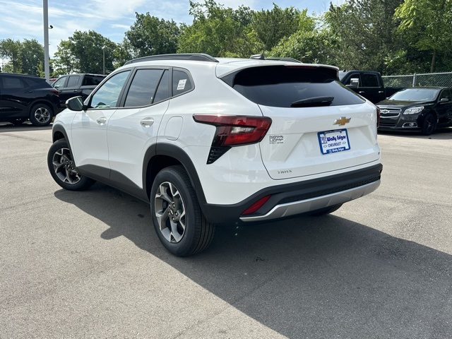 2025 Chevrolet Trax LT 13