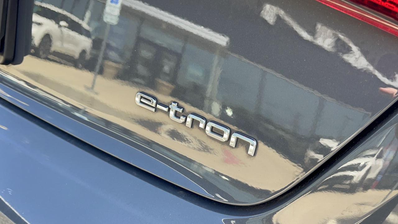2018 Audi A3 e-tron 1.4T Premium 6