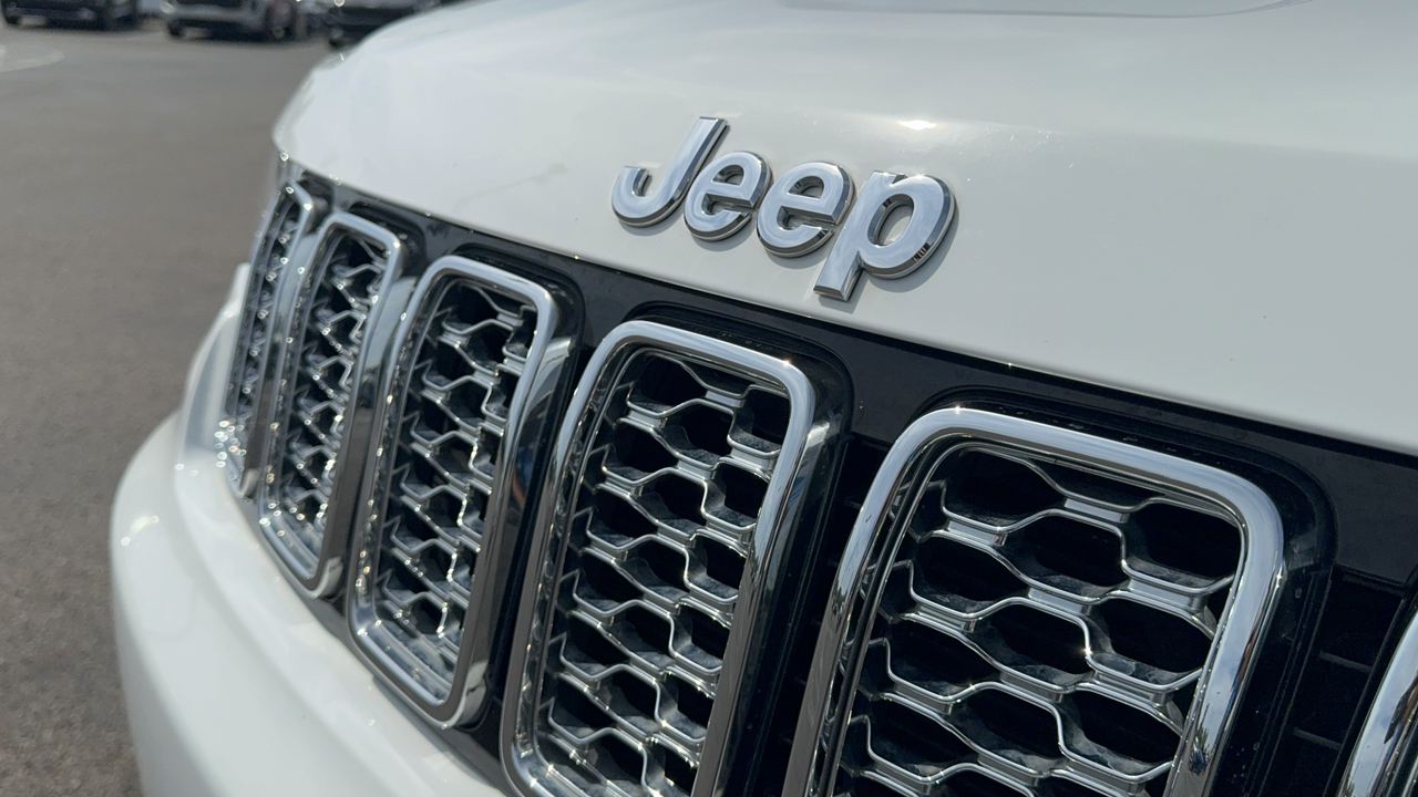 2020 Jeep Grand Cherokee Overland 18