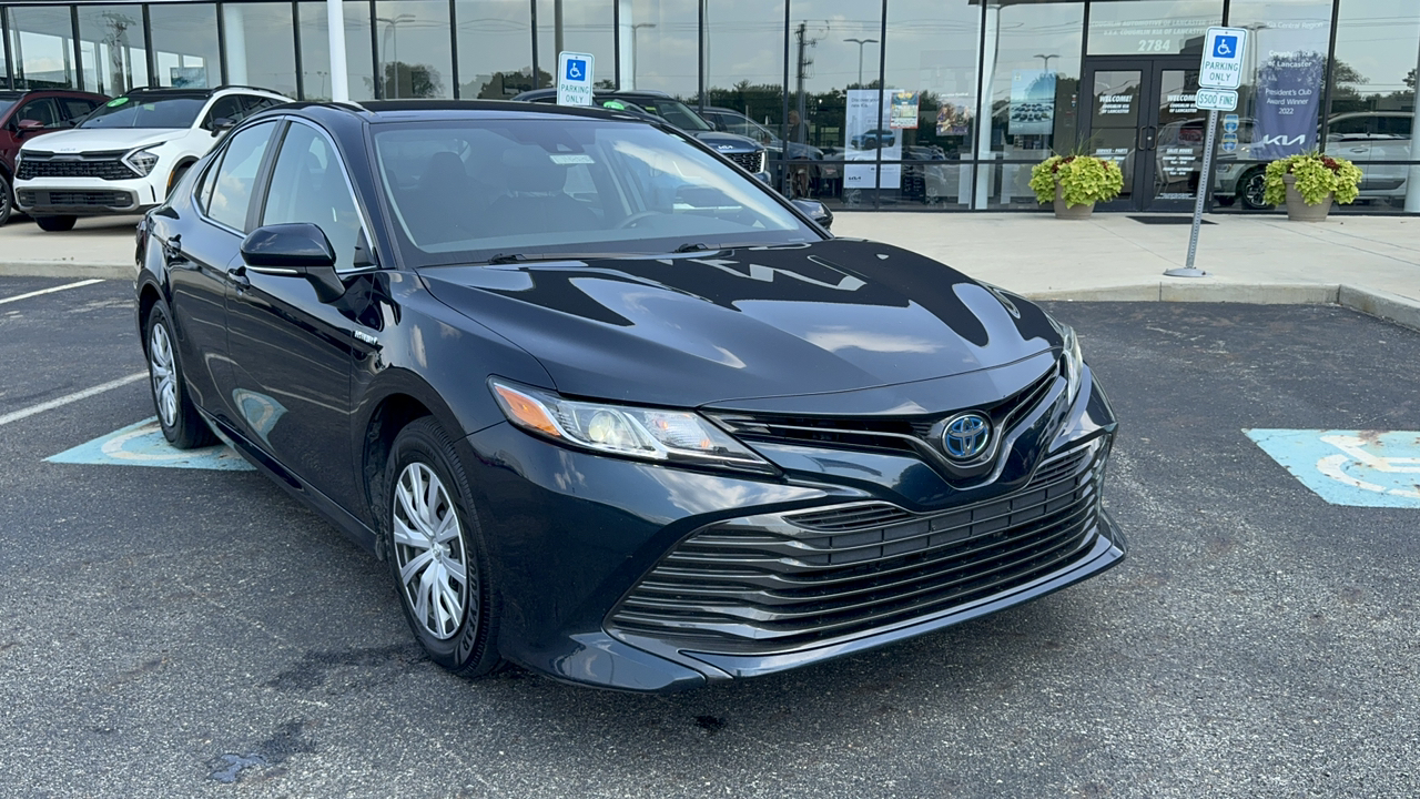 2019 Toyota Camry Hybrid LE 3