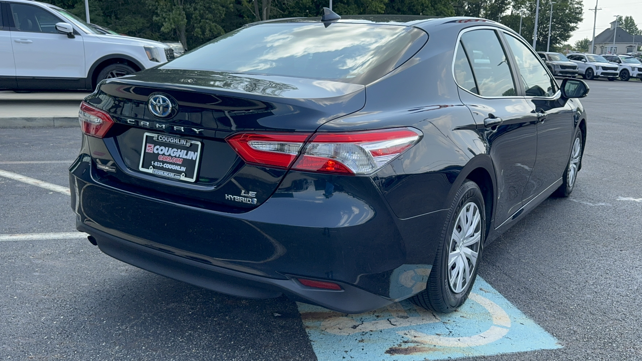 2019 Toyota Camry Hybrid LE 7