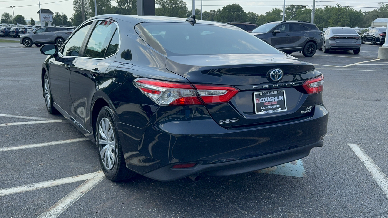 2019 Toyota Camry Hybrid LE 11