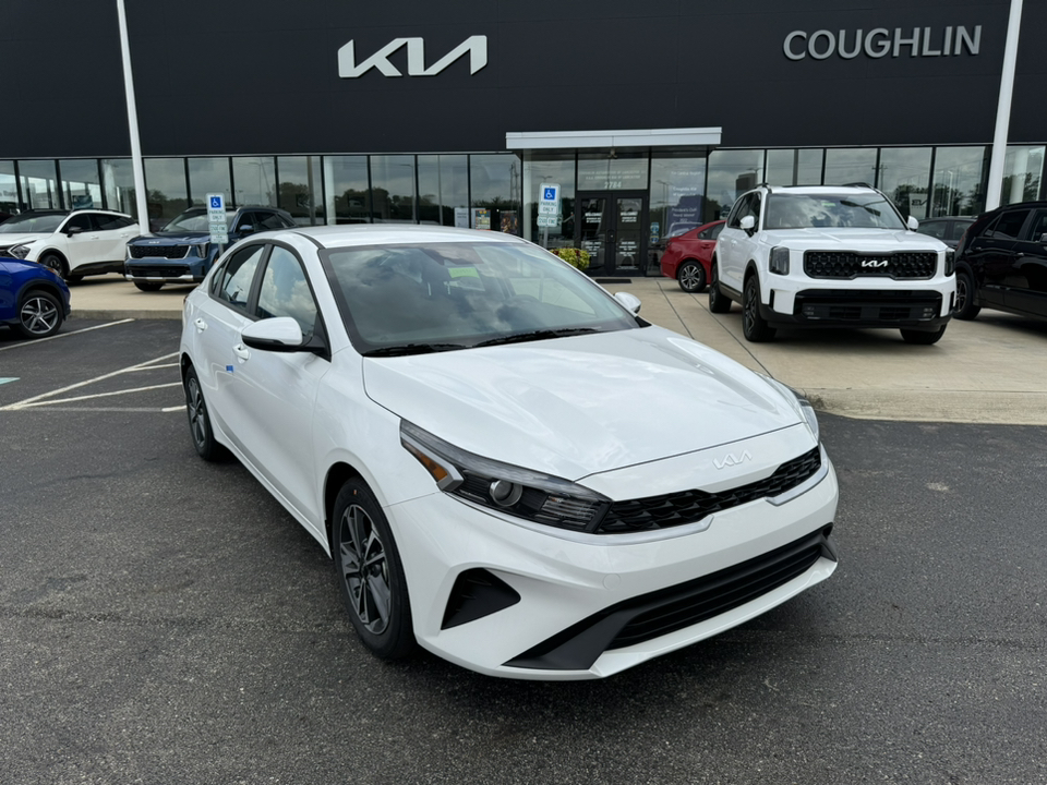 2024 Kia Forte LXS 1