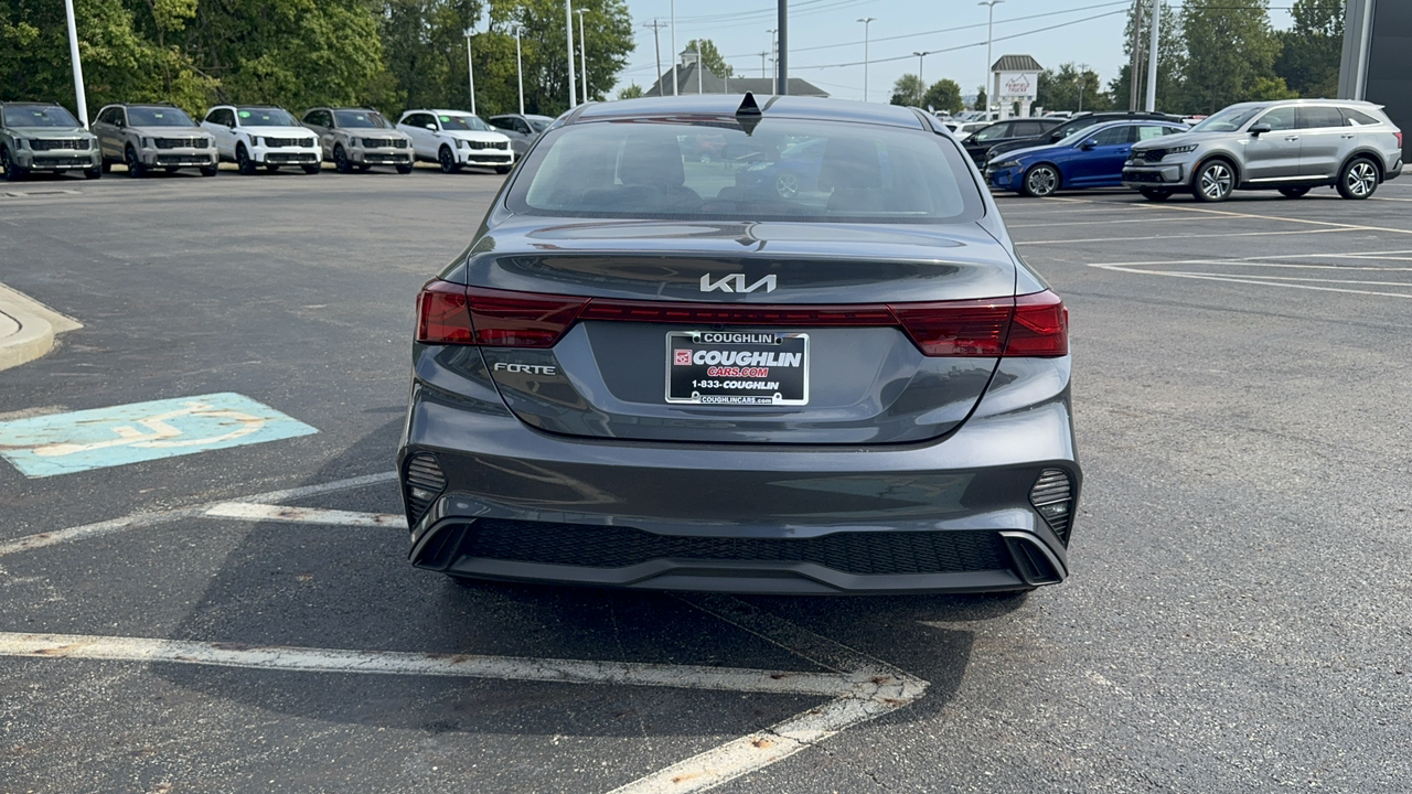 2024 Kia Forte LXS 9