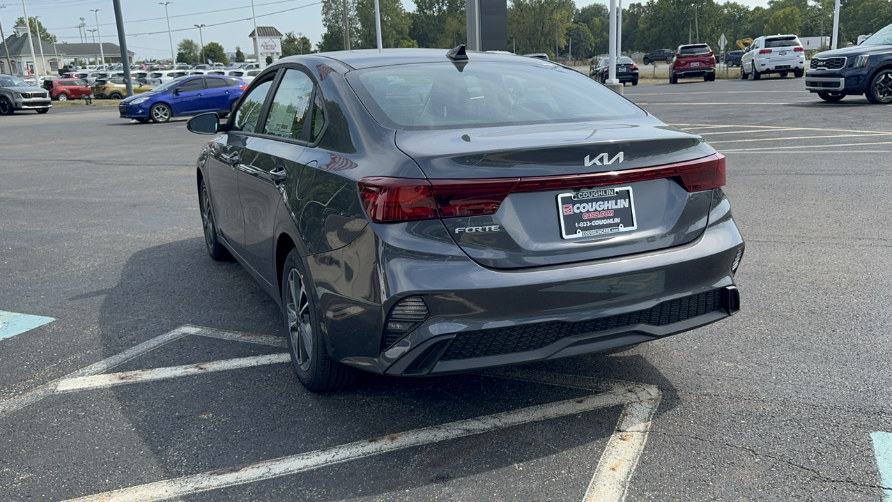 2024 Kia Forte LXS 11