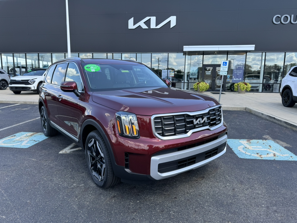 2024 Kia Telluride S 1